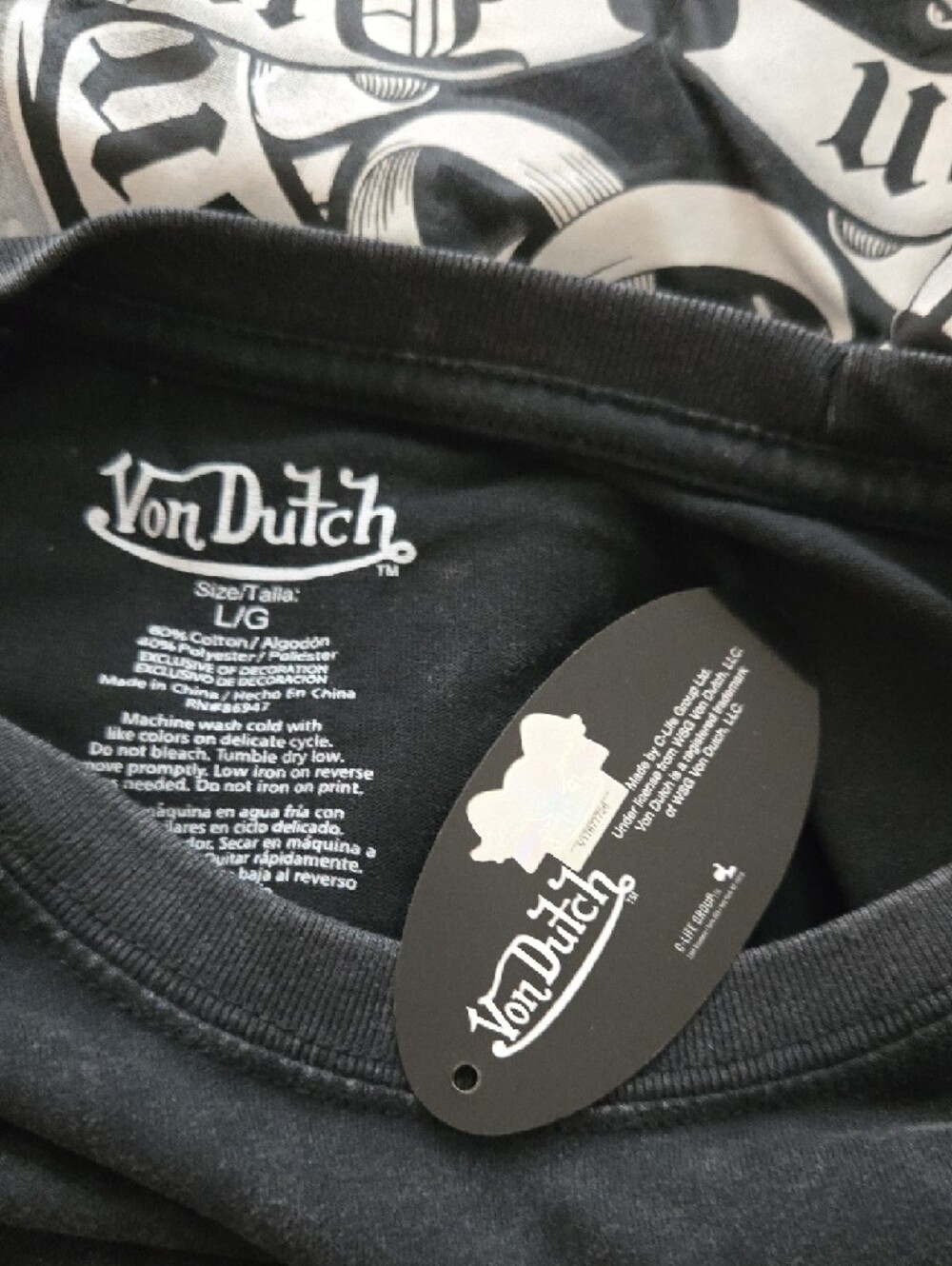 Von Dutch Black Short Sleeve Logo Tee  Unisex Size L NWT - Picture 3 of 3